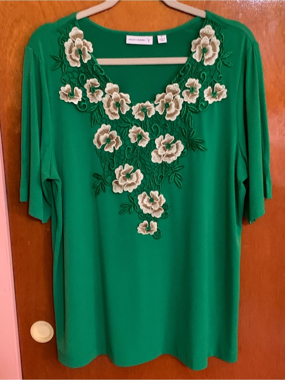 Susan Graver Emerald Green V-Neck Tunic with Cream Floral Embroidery L